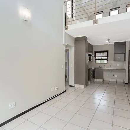 Rent this 1 bed apartment on Hogshead in Leslie Avenue, Douglasdale