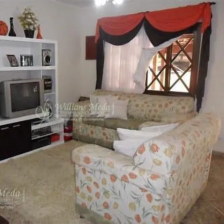 Buy this 2 bed house on Rua Tijucas do Sul in Guarulhos, Guarulhos - SP