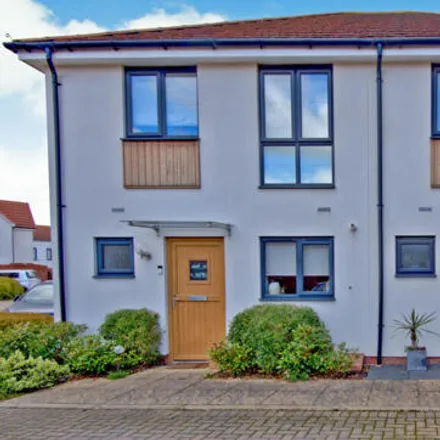 Buy this 2 bed duplex on Radar Close in Southend-on-Sea, SS2 6AS