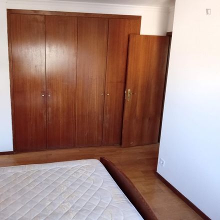 Rent this 2 bed apartment on Travessa de Contumil 45 in Porto, Portugal