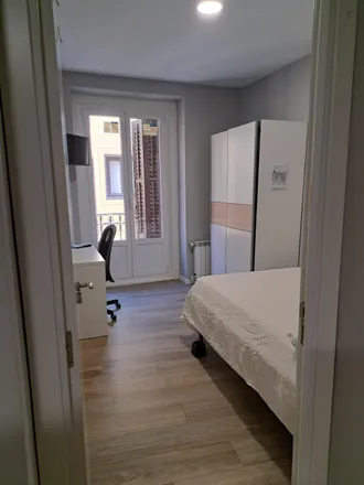 Rent this 7 bed room on Calle de Tetuán in 3, 28013 Madrid