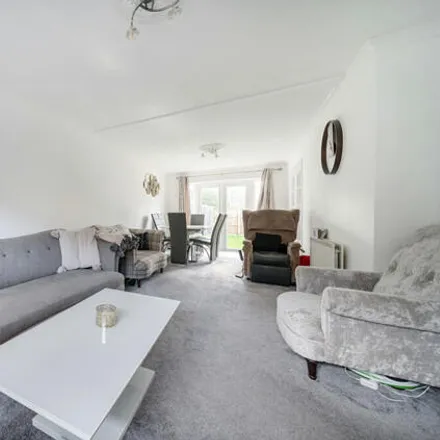 Image 2 - 35 Portway Close, Reading, RG1 6LB, United Kingdom - Townhouse for sale