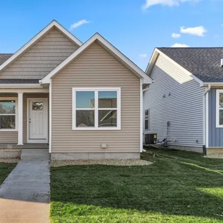 Buy this 3 bed house on 626 Harwood Avenue in Waterloo, IA 50701