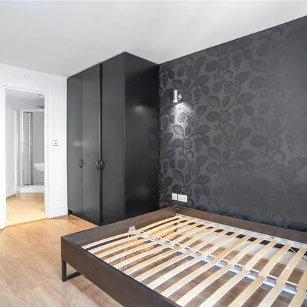 Rent this 1 bed apartment on hub by Premier Inn in 1-9 Quaker Street, Spitalfields