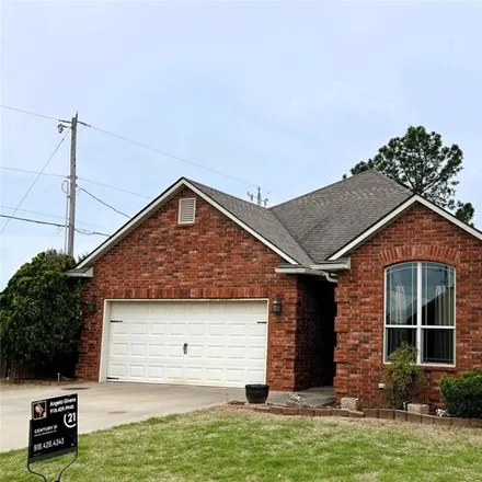 Buy this 3 bed house on 2987 Hardy Springs Road in McAlester, OK 74501