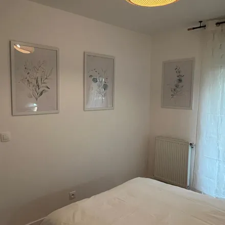 Rent this 4 bed apartment on 3 Rue des Bordières in 94000 Créteil, France
