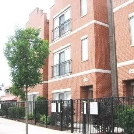 Buy this 3 bed condo on 3440 North Harlem Avenue in Chicago, IL 60634