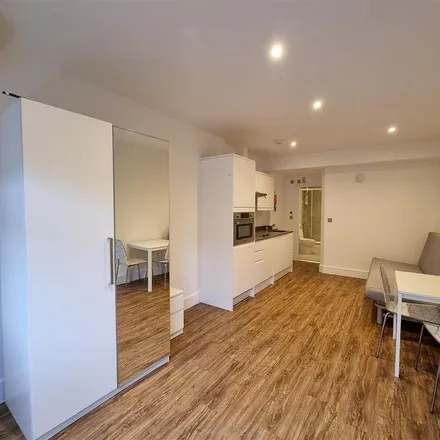 Rent this studio apartment on Willoughby Methodist Church in 107 Hampden Road, London