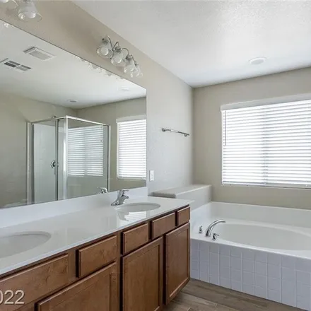 Image 4 - 605 Cultures Street, Henderson, NV 89011, USA - House for sale