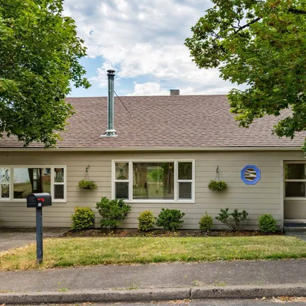 Buy this 4 bed house on 2175 City View Street in Eugene, OR 97405