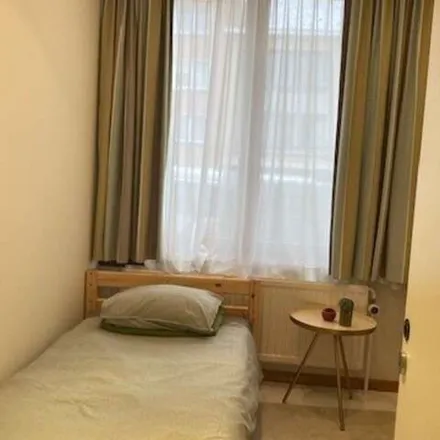 Rent this 3 bed apartment on Avenue du Cimetière de Bruxelles - Kerkhof van Brussellaan 49 in 1140 Evere, Belgium