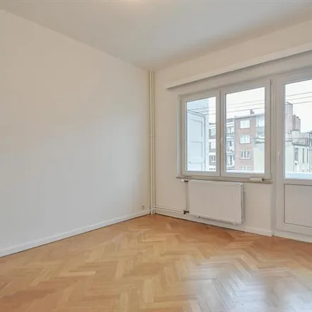 Rent this 2 bed apartment on Rue Meyerbeer - Meyerbeerstraat 105 in 1180 Uccle - Ukkel, Belgium