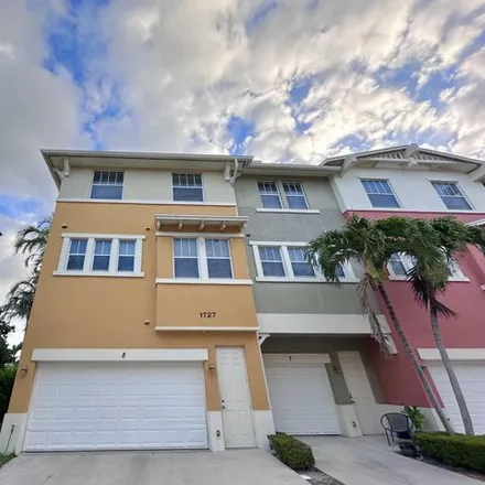 Image 2 - 735 Marina del Ray Lane, West Palm Beach, FL 33401, USA - Townhouse for rent