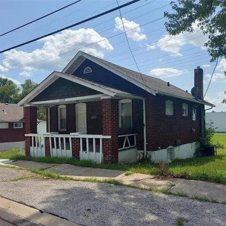 Buy this 2 bed house on 2827 Wheaton Avenue in Bel-Ridge, Saint Louis County