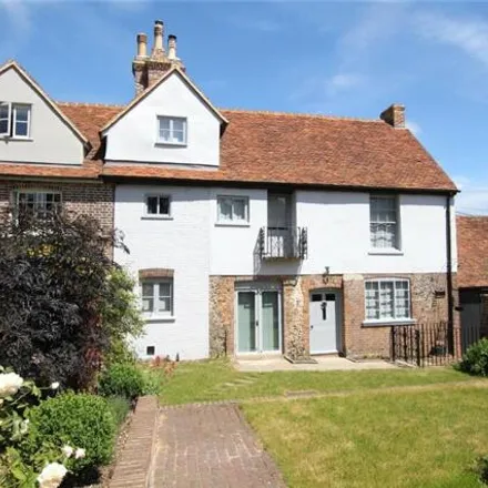 Rent this 4 bed townhouse on Berkhamsted Place in Berkhamsted, HP4 1HQ