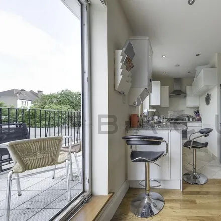 Image 5 - Westbere Road, London, NW2 3SG, United Kingdom - Apartment for rent