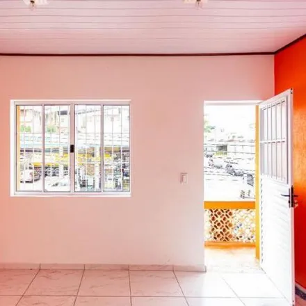 Rent this 3 bed house on Buffet e Espaço Party in Avenida Diogo Antônio Feijó 352, Jardim das Flòres