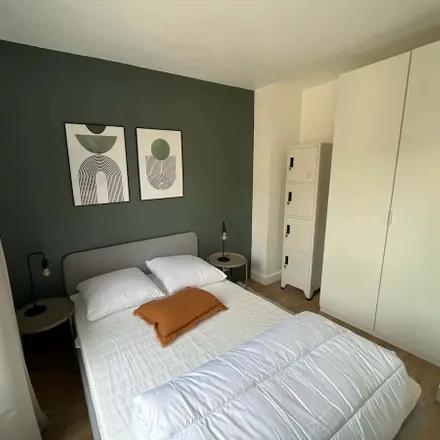 Rent this 1 bed room on 17 Rue Caulaincourt in 75018 Paris, France