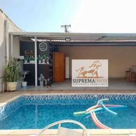 Buy this 3 bed house on Rua Celso Miguel dos Santos in Bairro da Chave, Votorantim - SP