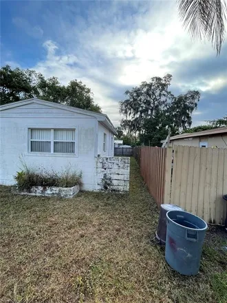 Image 3 - 7141 Carlow Street, Pasco County, FL 34653, USA - House for sale