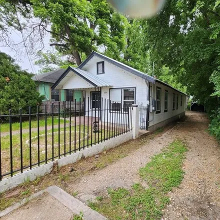 Image 6 - 106 Regina St, San Antonio, Texas, 78223 - House for sale