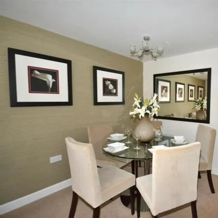 Image 3 - Bowhill Way, Harlow, CM20 1FH, United Kingdom - Townhouse for sale
