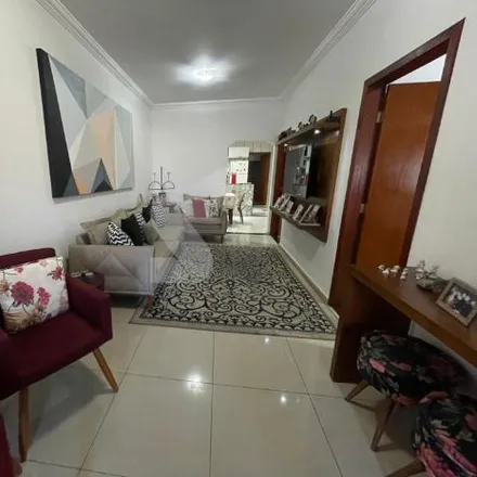 Buy this 3 bed house on Avenida Marechal Castelo Branco in Industrial, Contagem - MG