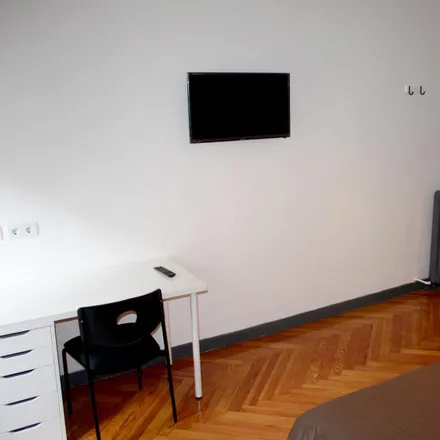 Image 3 - Multiópticas, Gran Vía, 15, 28013 Madrid, Spain - Room for rent