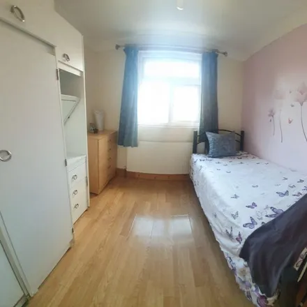 Rent this 1 bed room on 29 Colville Road in London, E11 4EE