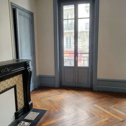 Rent this 5 bed apartment on Hôtel de Ville in 5 Place de l'Hôtel de Ville, 42000 Saint-Étienne