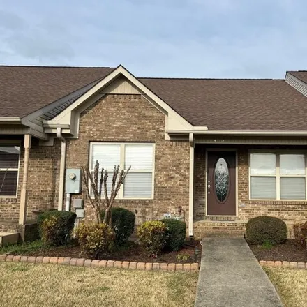 Rent this 2 bed townhouse on 491 Covina Drive in Decatur, AL 35603