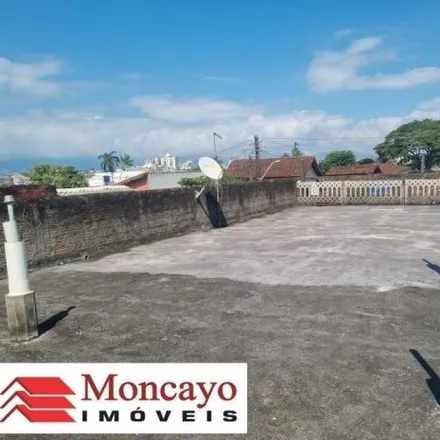 Buy this 3 bed house on Rua Sebastião Mariano Nepomucemo in Centro, Caraguatatuba - SP