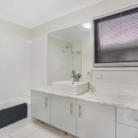 Image 3 - 36 MacDonnell Street, Toowong QLD 4066, Australia - Townhouse for rent