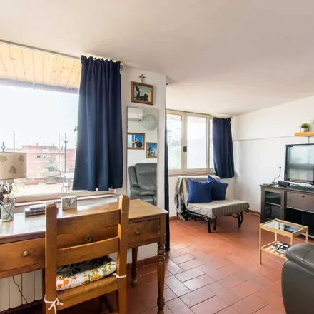 Image 4 - Area Cani, Circonvallazione Gianicolense, 00151 Rome RM, Italy - Apartment for rent