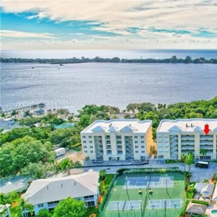 Buy this 2 bed condo on 272 Hidden Bay Drive in Osprey, Sarasota County