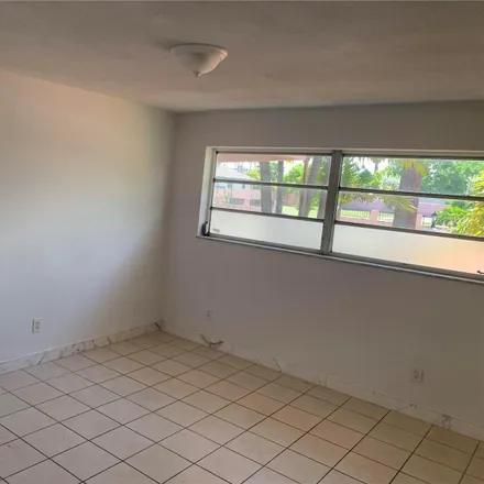 Image 9 - 535 Southwest 82nd Avenue, Miami-Dade County, FL 33144, USA - House for sale