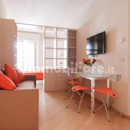 Image 3 - Via Francesco Rizzoli 18/2, 40125 Bologna BO, Italy - Apartment for rent