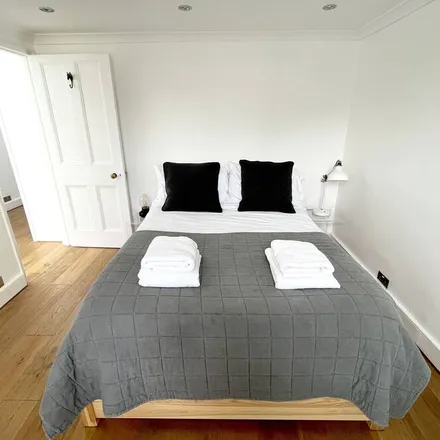 Image 5 - London, NW5 3DH, United Kingdom - House for rent