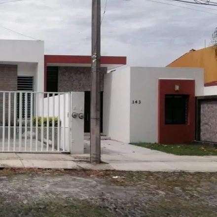 Rent this 3 bed house on Calle Pedro Cervantez Vázquez in Residencial Esmeralda, 28000 Colima City