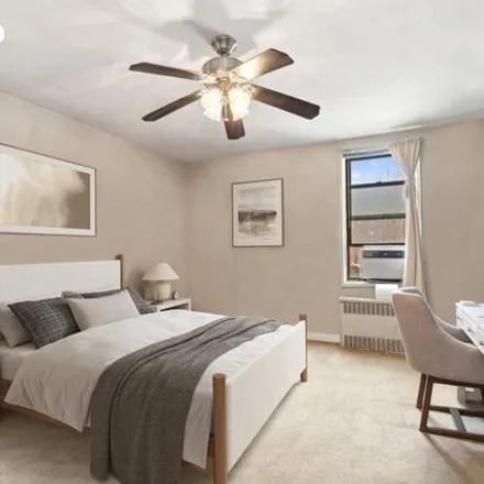 Image 6 - 83-11 139th Street, New York, NY 11435, USA - Apartment for sale