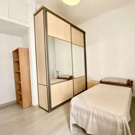 Rent this 3 bed apartment on Madrid in Calle de Escosura, 4