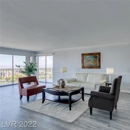 Image 3 - Las Vegas Country Club, Oakmont Drive, Winchester, NV 89109, USA - Condo for sale