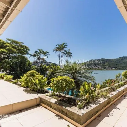 Buy this 6 bed house on Rua Jerônimo José Dias in Saco dos Limões, Florianópolis - SC