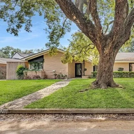 Buy this 3 bed house on 4749 Ivanhoe Street in Houston, TX 77027