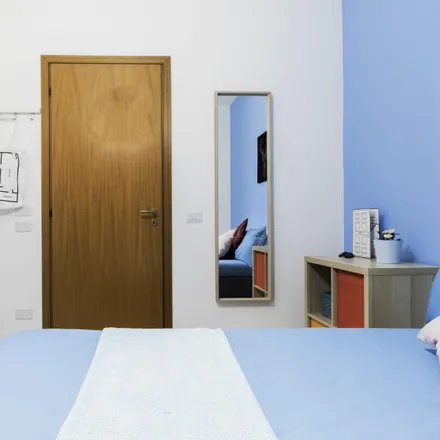 Rent this 3 bed room on Grande Muraglia/Civico 540 in Via della Grande Muraglia, 00127 Rome RM