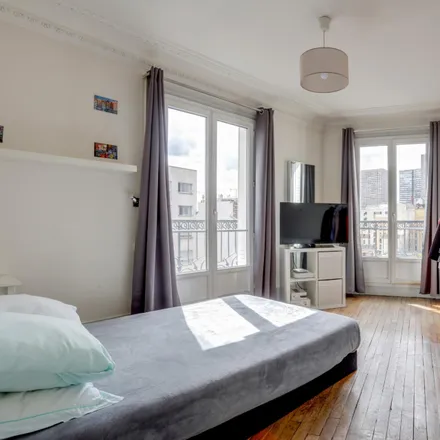 Image 1 - 37 Rue des Entrepreneurs, 75015 Paris, France - Apartment for rent