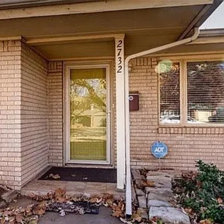 Image 3 - 2730 Warwick Drive, Oklahoma City, OK 73116, USA - House for sale