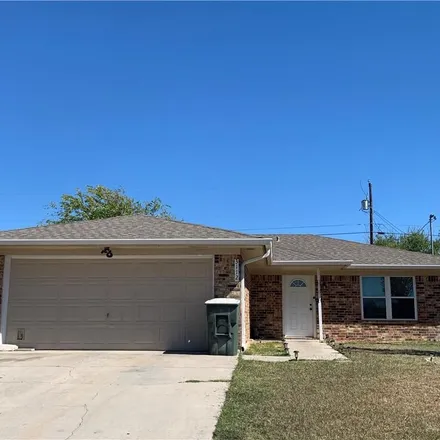 Buy this 3 bed house on 3112 Chisholm Trail in Killeen, TX 76542