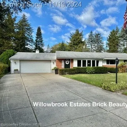 Rent this 3 bed house on 24461 E Willow Ln N in Novi, Michigan