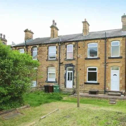 Buy this 1 bed townhouse on Great Northern Street in Morley, LS27 9AG